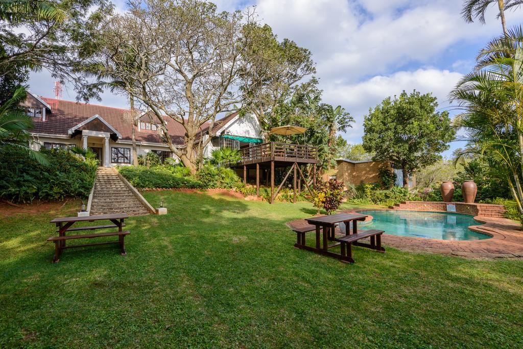 Zesty Guesthouse Port Edward Luaran gambar