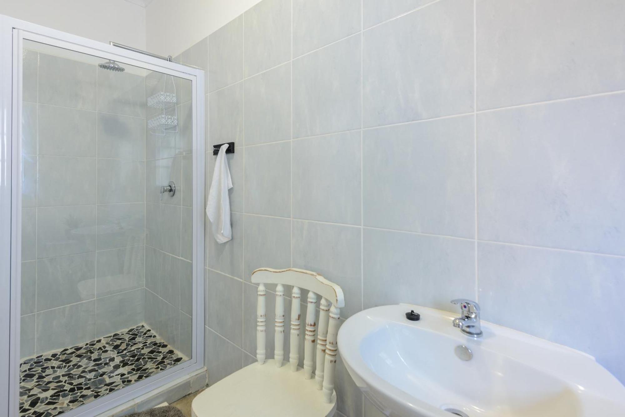 Zesty Guesthouse Port Edward Bilik gambar