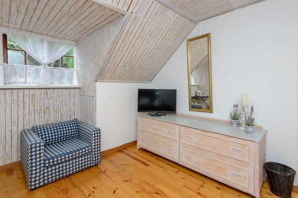 Zesty Guesthouse Port Edward Luaran gambar