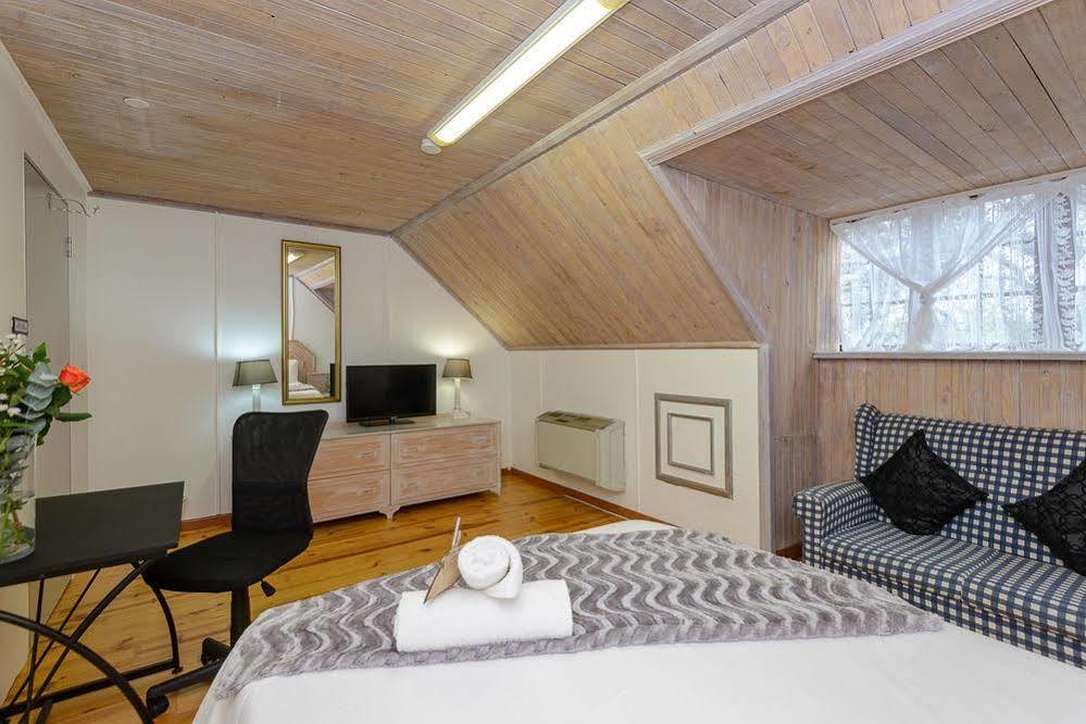 Zesty Guesthouse Port Edward Luaran gambar