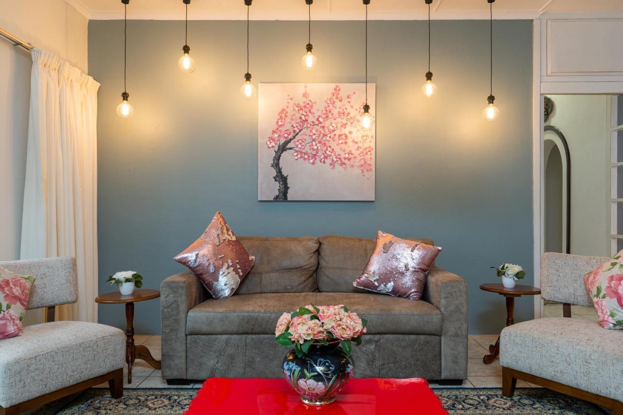 Zesty Guesthouse Port Edward Luaran gambar