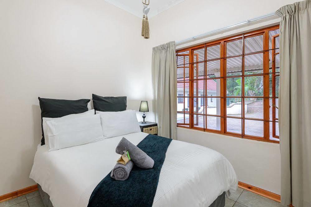 Zesty Guesthouse Port Edward Luaran gambar